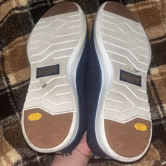 Pendleton Wool Navy Blue Sneakers Men’s Size 11 Water Resistant - Picture 4 of 10